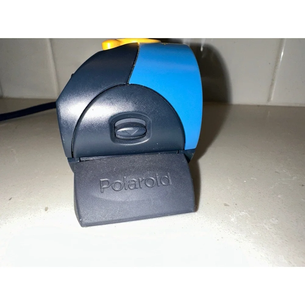 Polaroid i-Zone Instant Pocket Camera Blue Point and Shoot‎ Film Camera